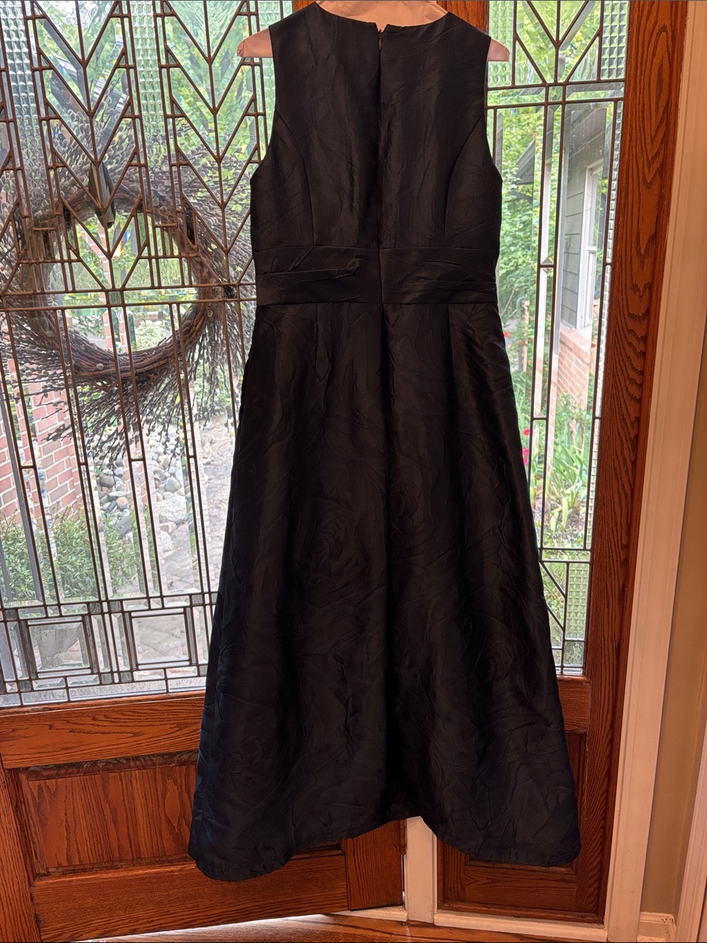 Kay Unger Textured Sleeveless V-Neck Evening Gown in Deep Teal - Picture 3 of 4